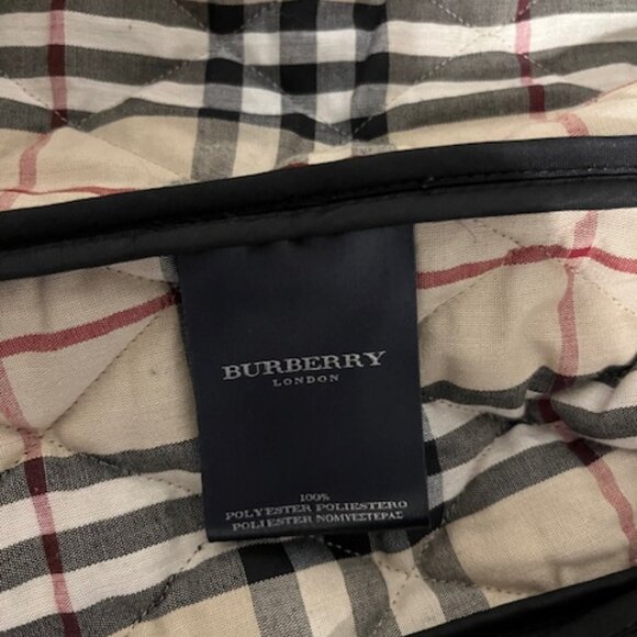 Burberry Quilted Jacket Black Logo Plaid Small - Picture 6 of 12